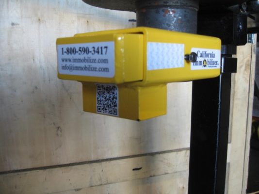 Image of King Pin Lock installed on a fifth-wheel trailer: "California Immobilizer 5th Wheel King Pin Lock installed"